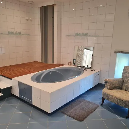 Le Sabatin - Charming House, A Setting Upie